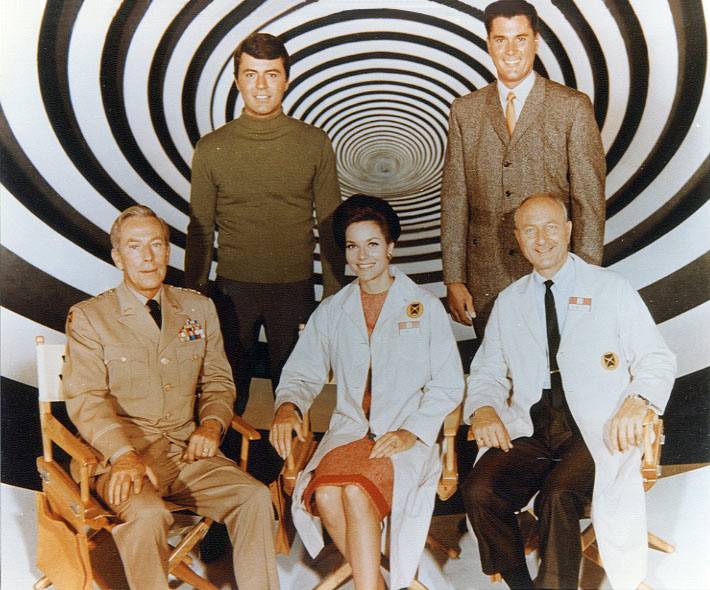 Whit BISSEL, James DARREN, Lee MERIWETHER, Robert COLBERT, et John ZAREMBA